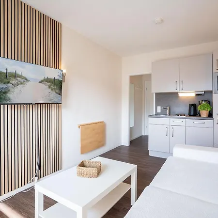 Solaris 18 Mit Gemeinschaftssauna Und Grillplatz 그로미츠